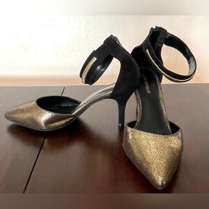 Lane Bryant Black and Gold Women's Heels 10 Wide